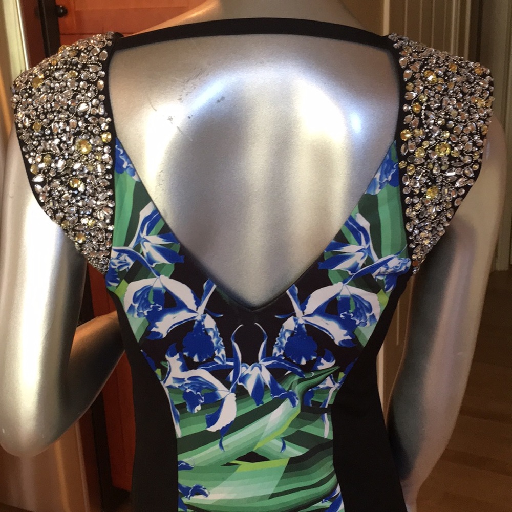 Rare BEBE addiction bodycon dress - Picture 5 of 11